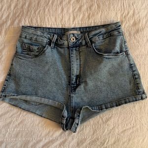 Pull & Bear acid wash shorts